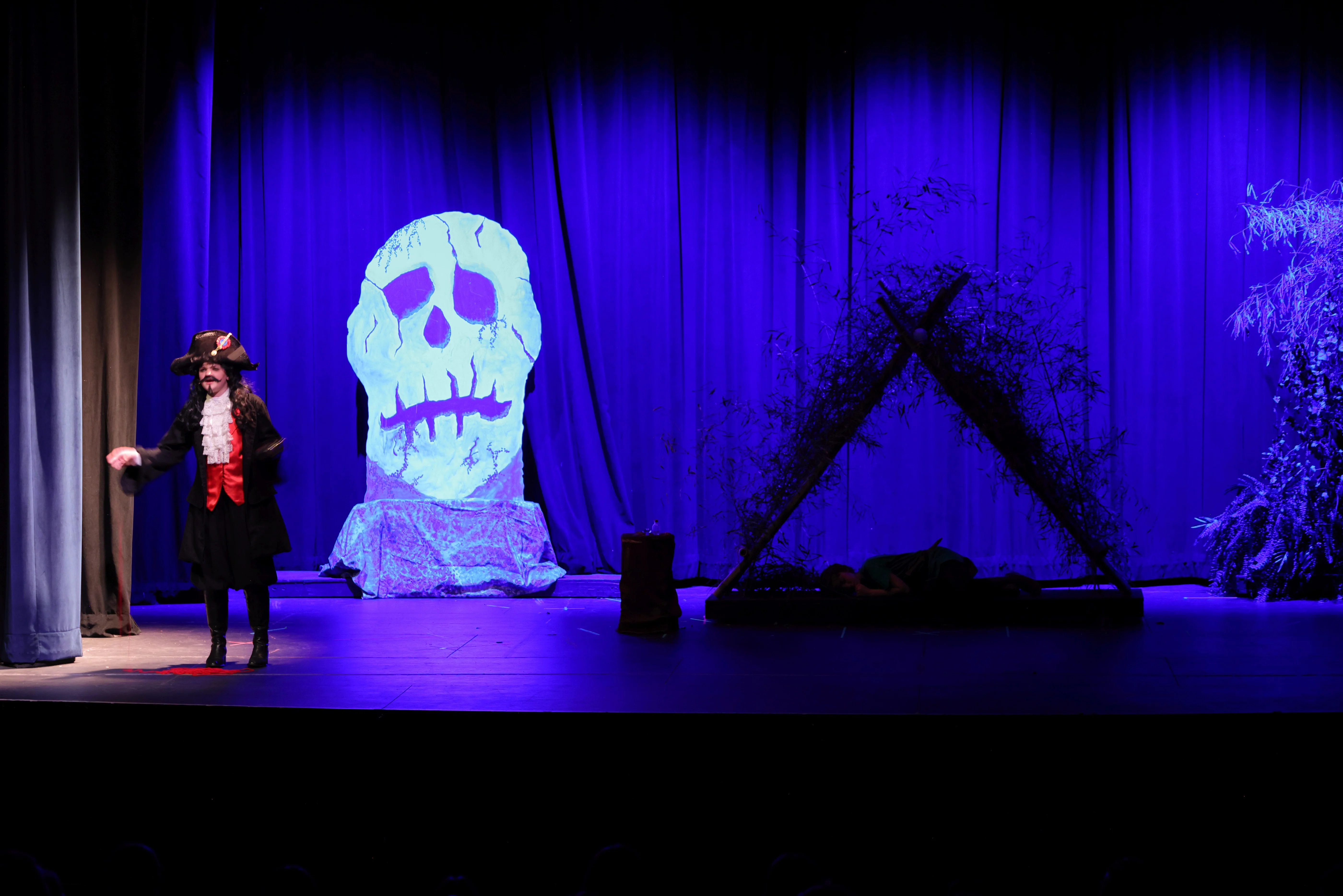 GB - Peter Pan production photo